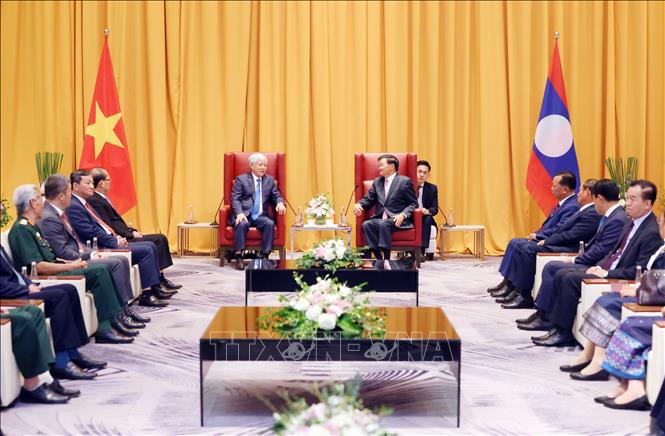 Tổng Bí thư, Chủ tịch nước Thongloun Sisoulith tiếp Đoàn Ủy ban Trung ương Mặt trận Tổ quốc Việt Nam