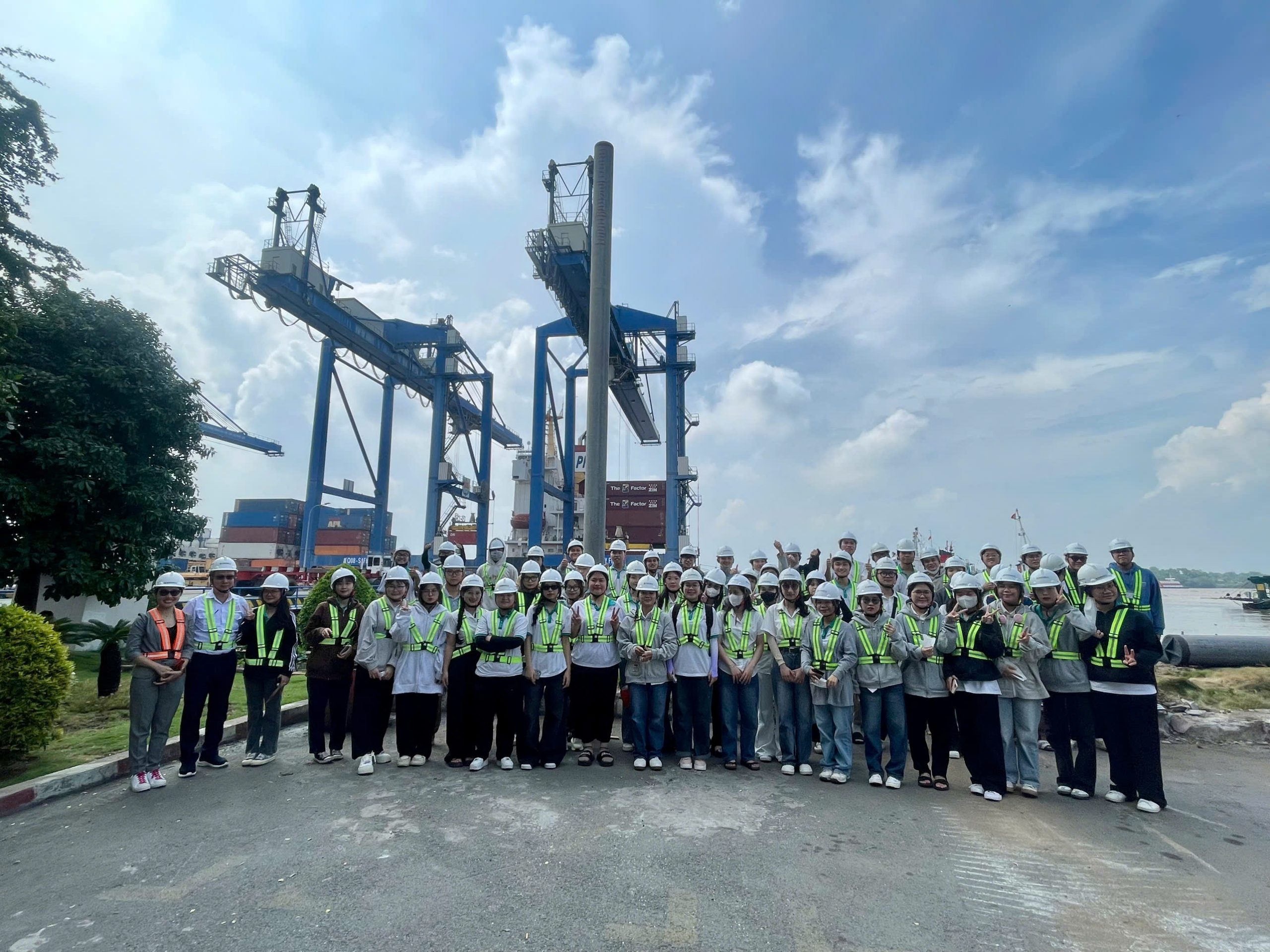 TP Hồ Chí Minh Chuyển đổi, áp dụng logistics xanh trong chuỗi cung ứng