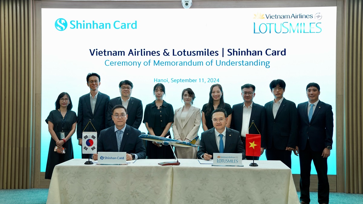 Vietnam Airlines và Shinhan Card ký thoả thuận phát triển thẻ đồng thương hiệu