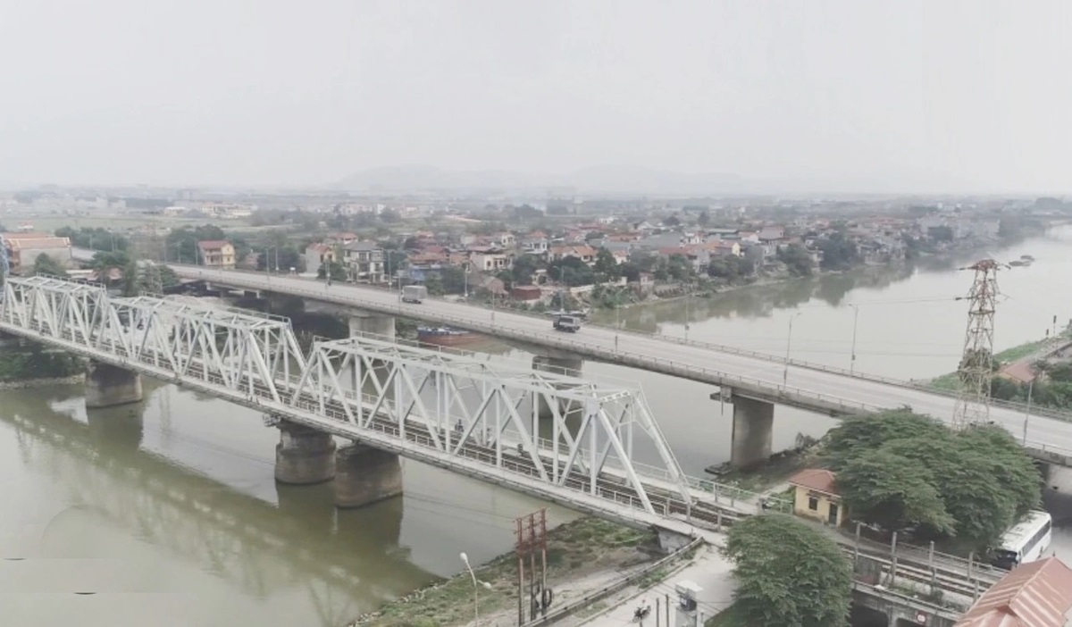 Tạm cấm lưu thông qua cầu Đáp Cầu