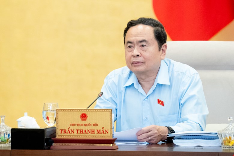 Không để bị chi phối bởi bất cứ lợi ích nhóm nào trong xây dựng pháp luật