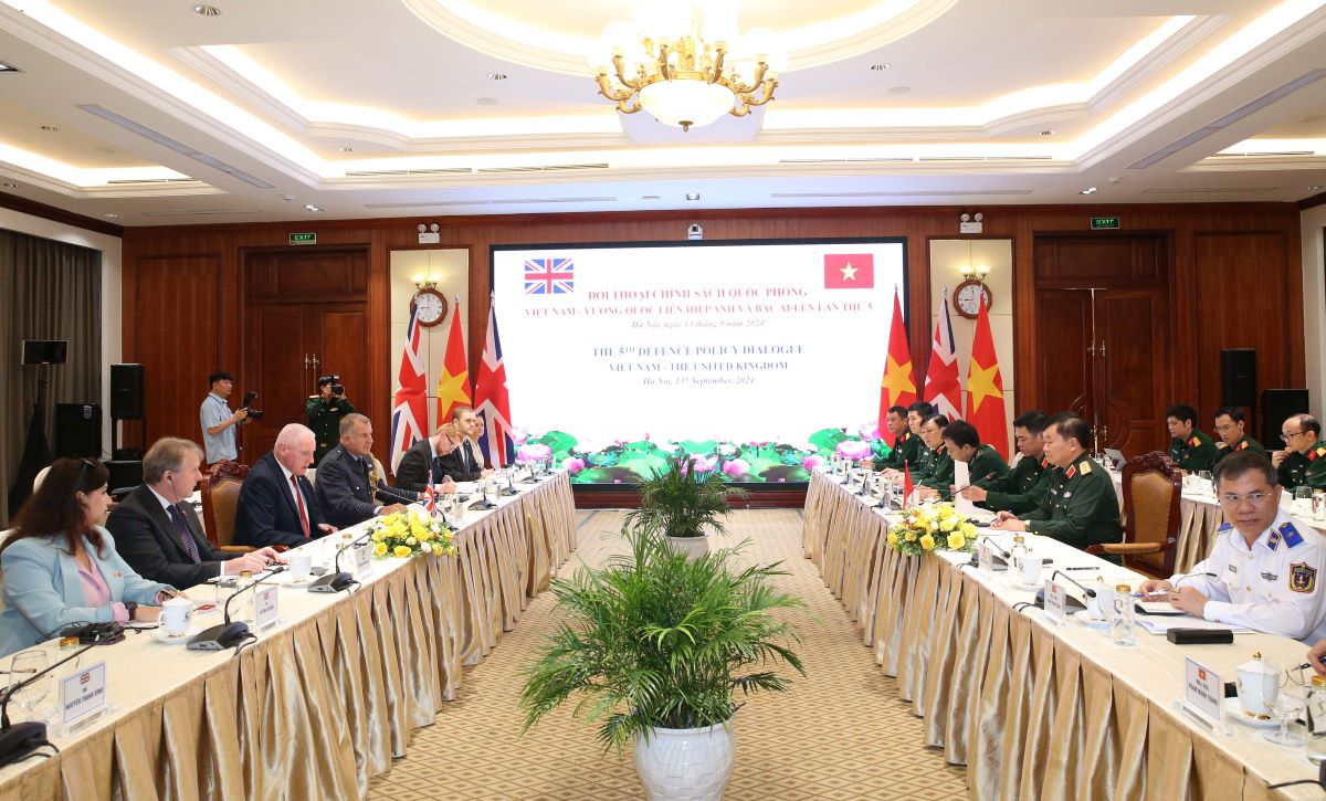 Đối thoại Chính sách Quốc phòng Việt Nam - Anh lần thứ 5