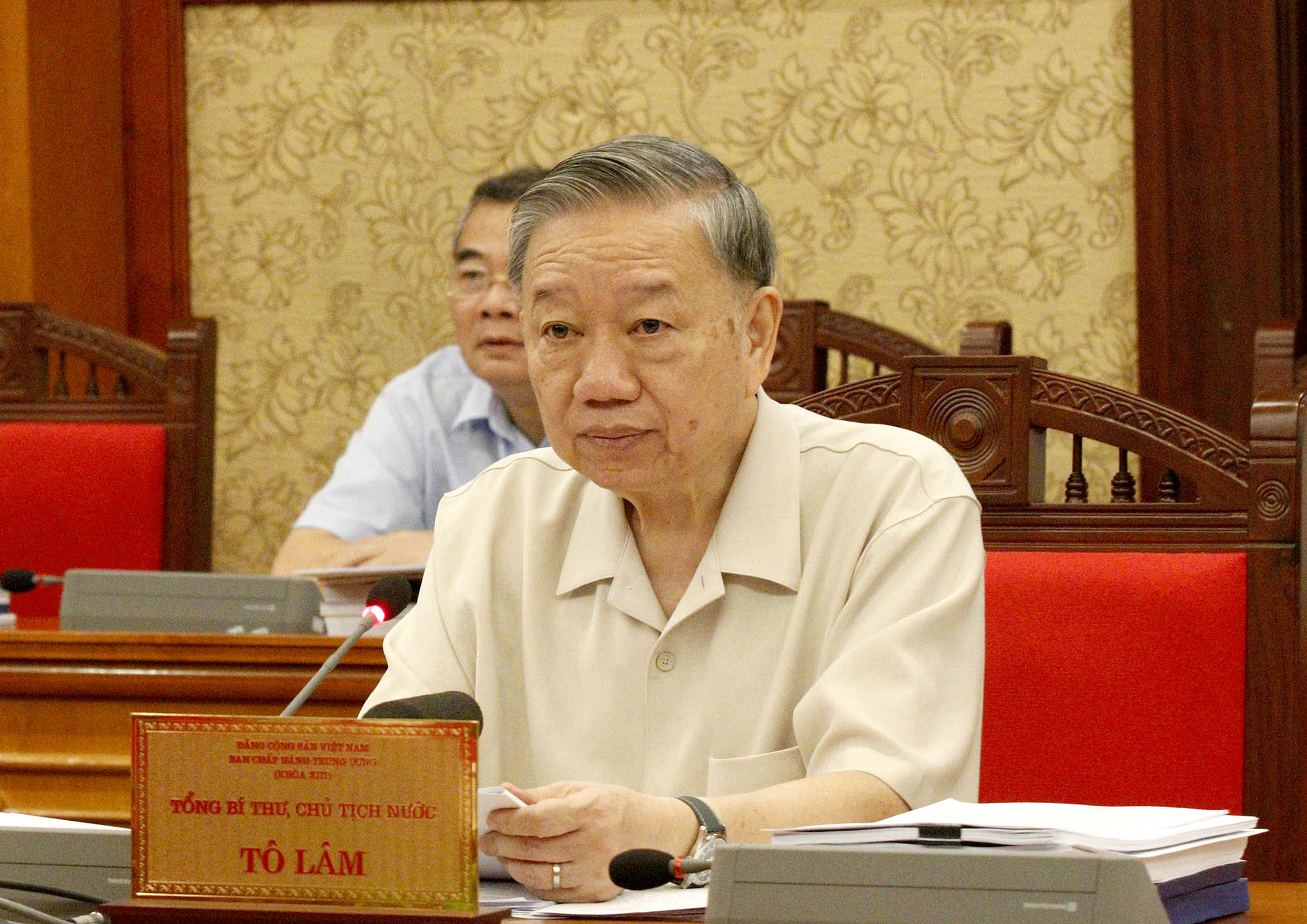 Tổng Bí thư, Chủ tịch nước chủ trì họp Bộ Chính trị cho ý kiến về xây dựng, phát triển thành phố Hải Phòng