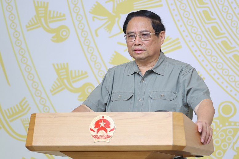 Thủ tướng Phạm Minh Chính Khắc phục hậu quả bão lũ, giữ mục tiêu tăng trưởng kinh tế 7