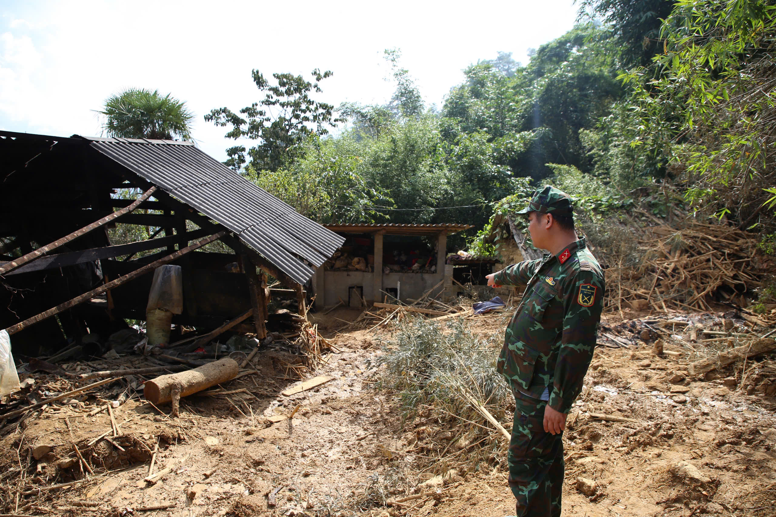 A Lù tái thiết cuộc sống từ đổ nát