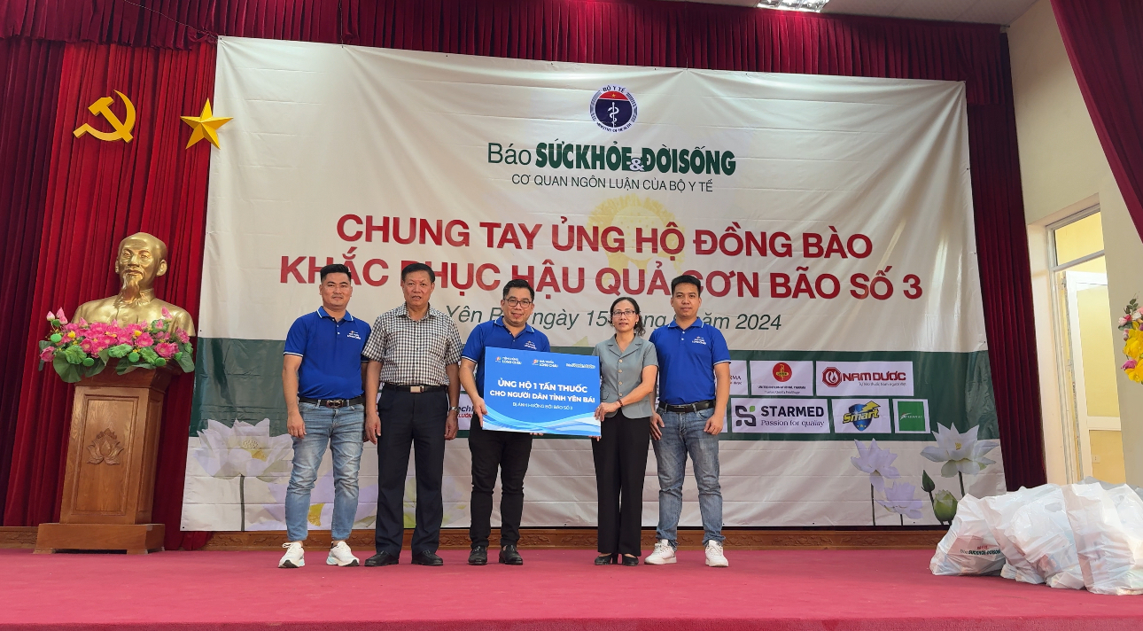 FPT Long Châu hỗ trợ người dân vùng lũ 500 triệu đồng và 2 tấn thuốc