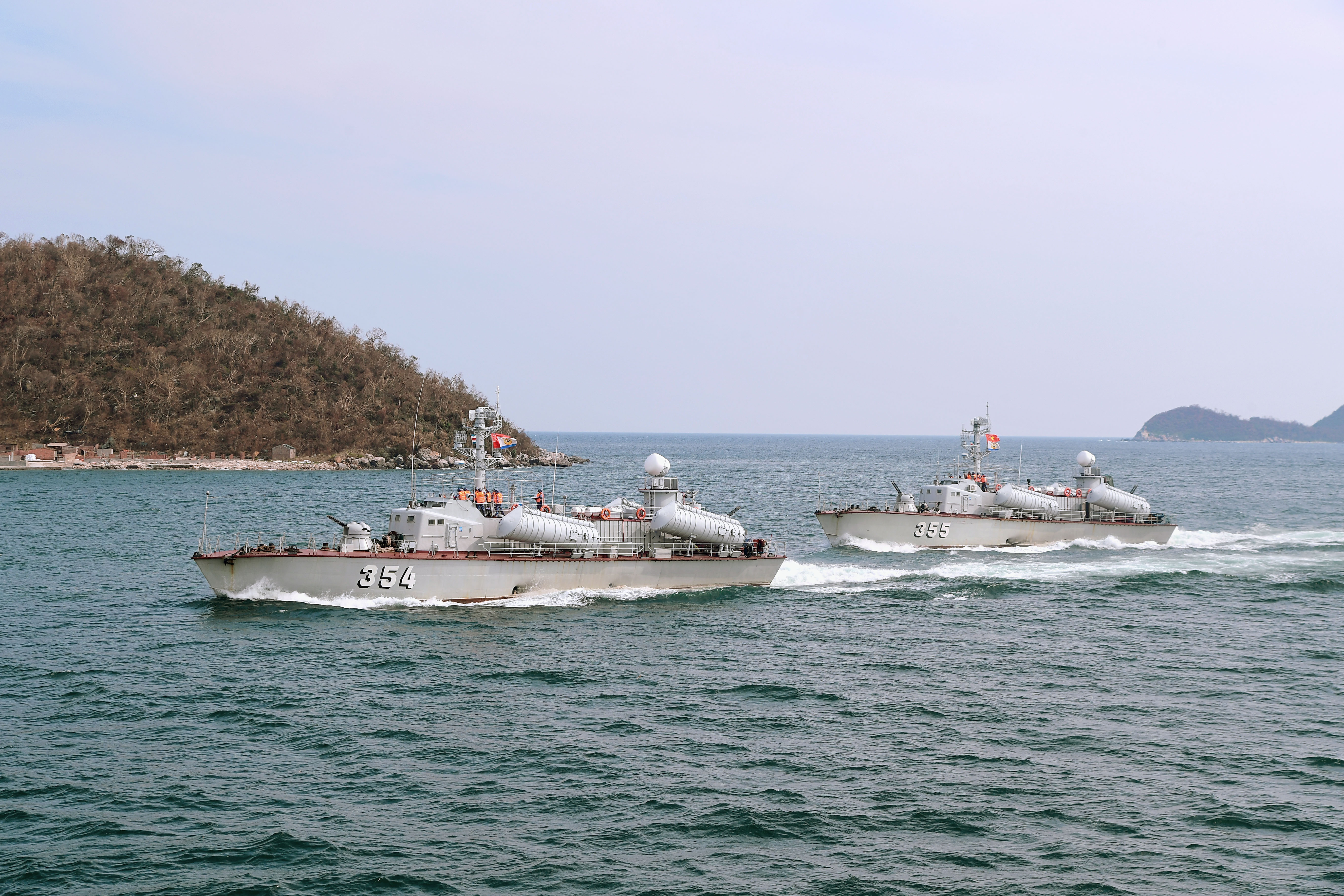 Vùng 1 Hải quân Hoàn thành tốt nội dung bắn đạn thật trên biển năm 2024