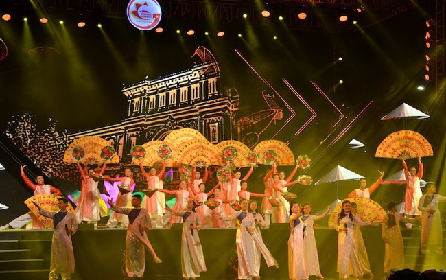 Tổ chức Hội diễn Tiếng hát miền Đông lần thứ XXI
