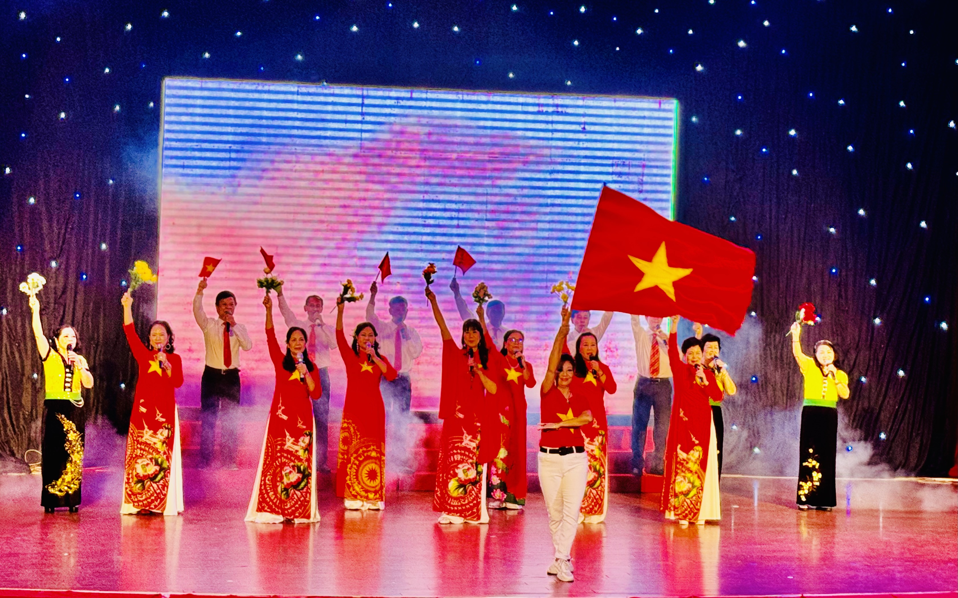 “Cựu thanh niên xung phong Thủ đô hành trình làm theo lời Bác”