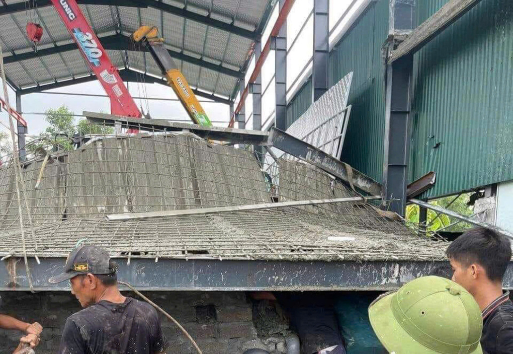 Ninh Bình Sập giàn giáo khiến 2 người tử vong