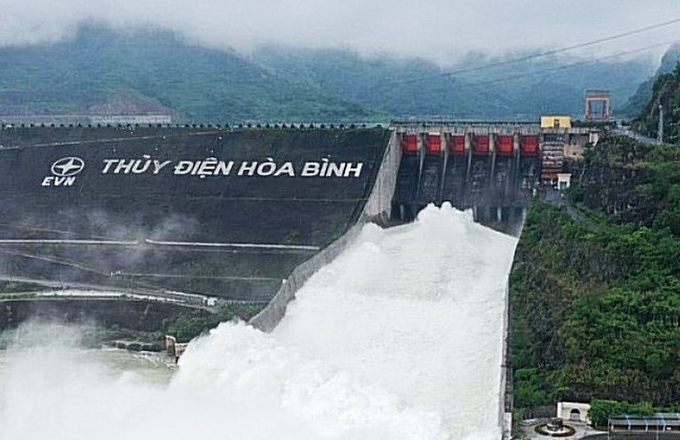 Từ 15 giờ ngày 22 9, mở cửa xả đáy thứ 3 hồ thủy điện Hòa Bình