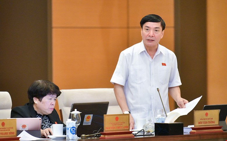 Siết quảng cáo qua thư điện tử, tin nhắn