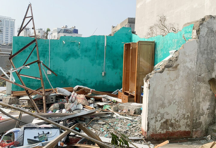 Quảng Ninh hỗ trợ 100 triệu đồng hộ xây lại nhà bị sập do bão số 3