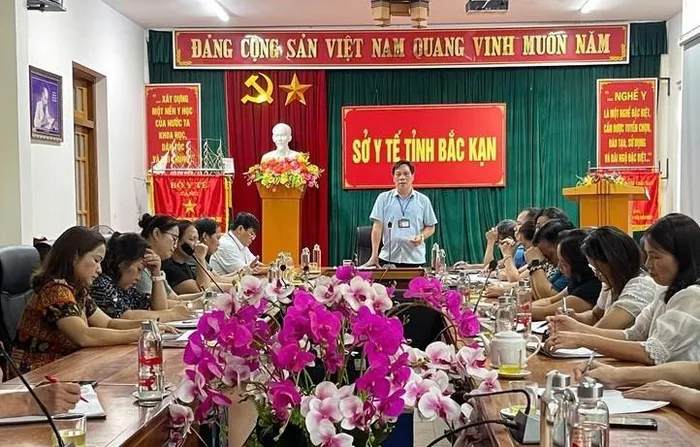 Nguyên nhân 82 học sinh ở Bắc Kạn nhập viện là do tụ cầu khuẩn