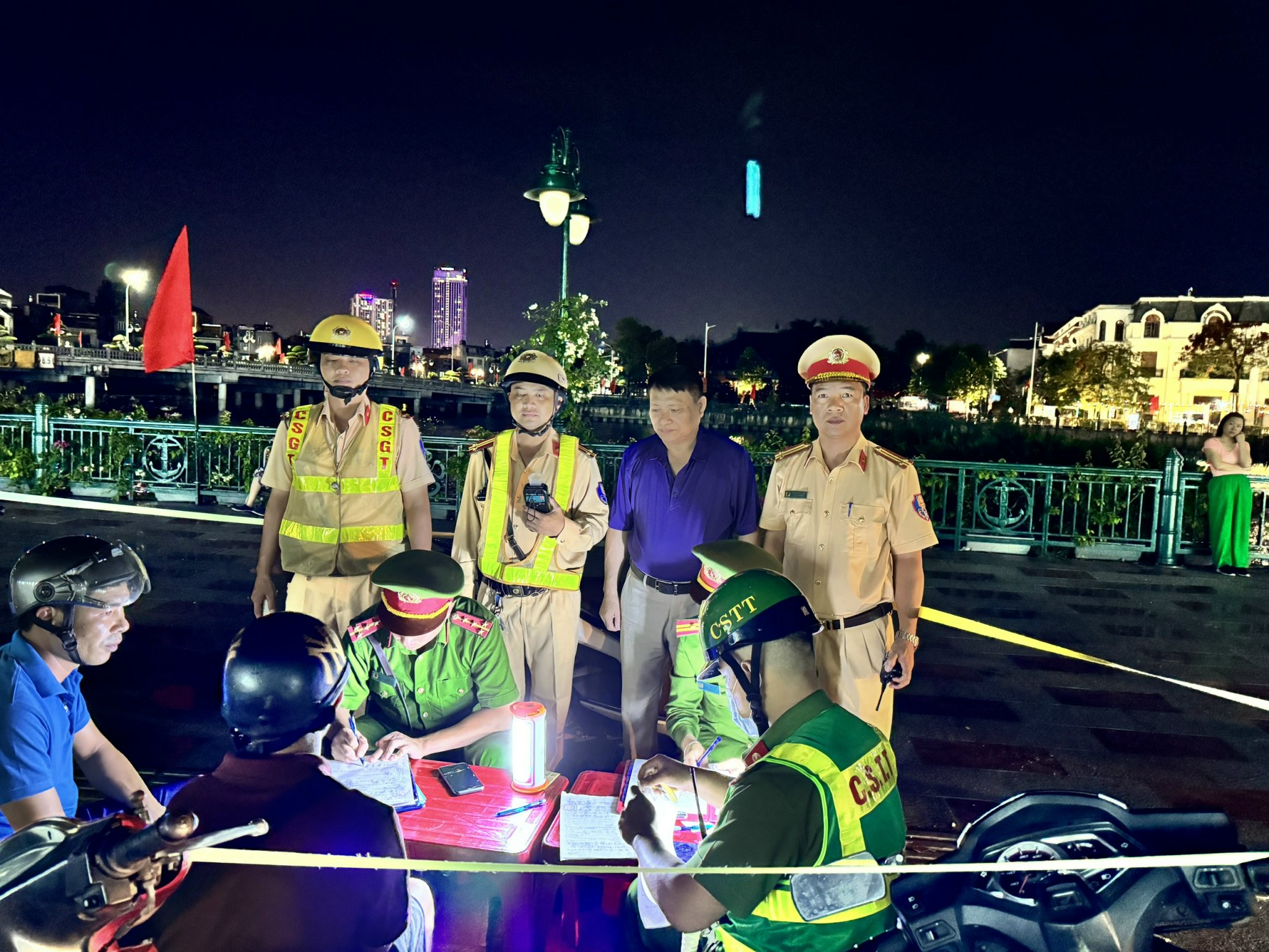 Công an thành phố Hải Phòng kiên quyết xử lý vi phạm nồng độ cồn