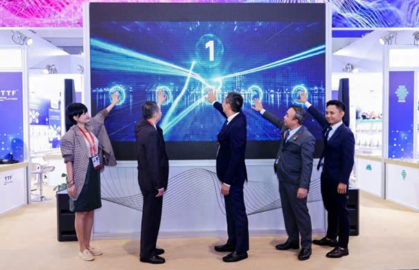 Khai mạc gian hàng Quốc gia Việt Nam ở Hội chợ thương mại điện tử toàn cầu lần 3