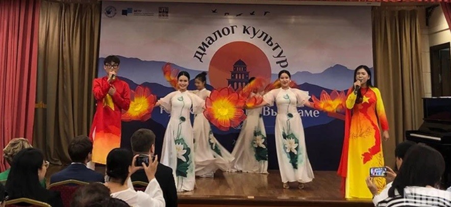 Tuần lễ “Tiếng Nga ở Việt Nam Đối thoại giữa các nền văn hóa”
