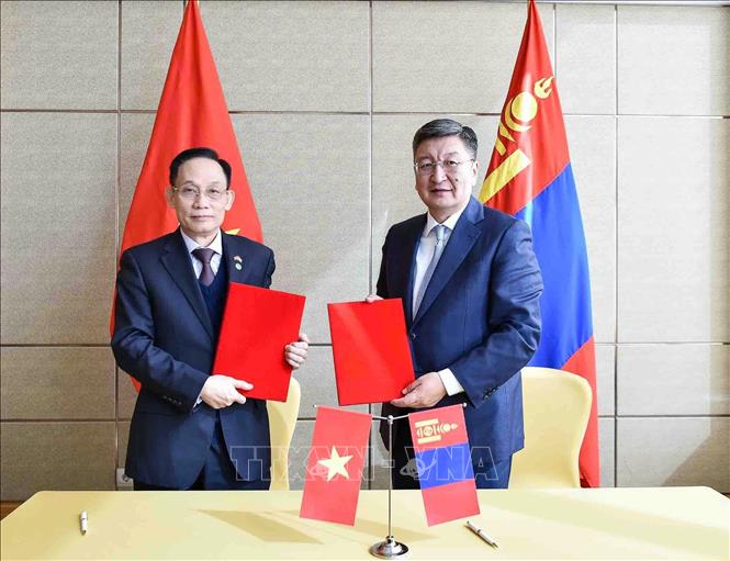 Tăng cường hợp tác giữa Đảng Cộng sản Việt Nam với các chính đảng của Mông Cổ
