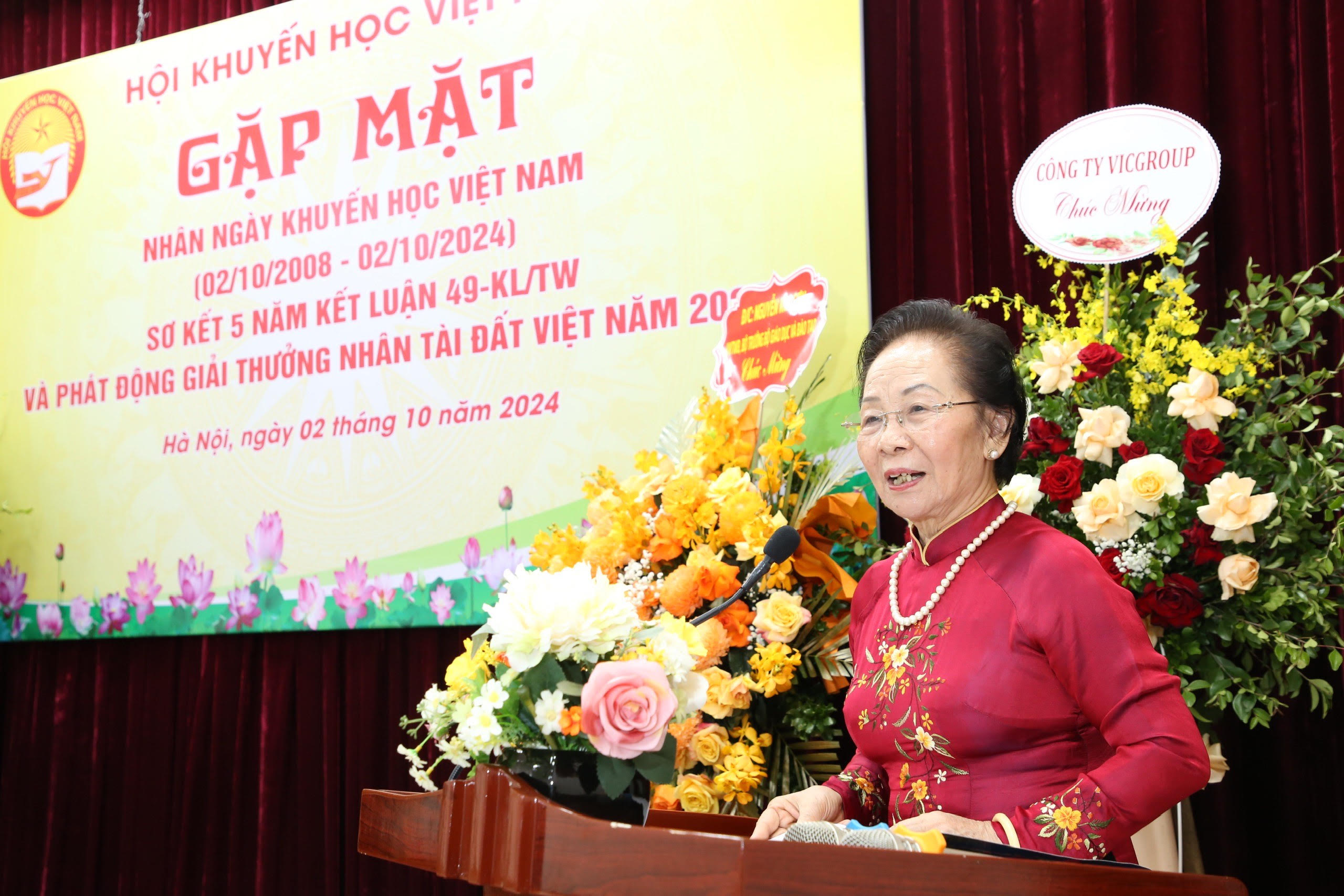 Tiếp tục quan tâm đẩy mạnh công tác khuyến học, khuyến tài