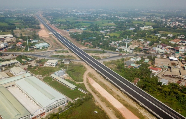 Đề xuất bổ sung đường dân sinh, đường song hành với cao tốc Bến Lức - Long Thành
