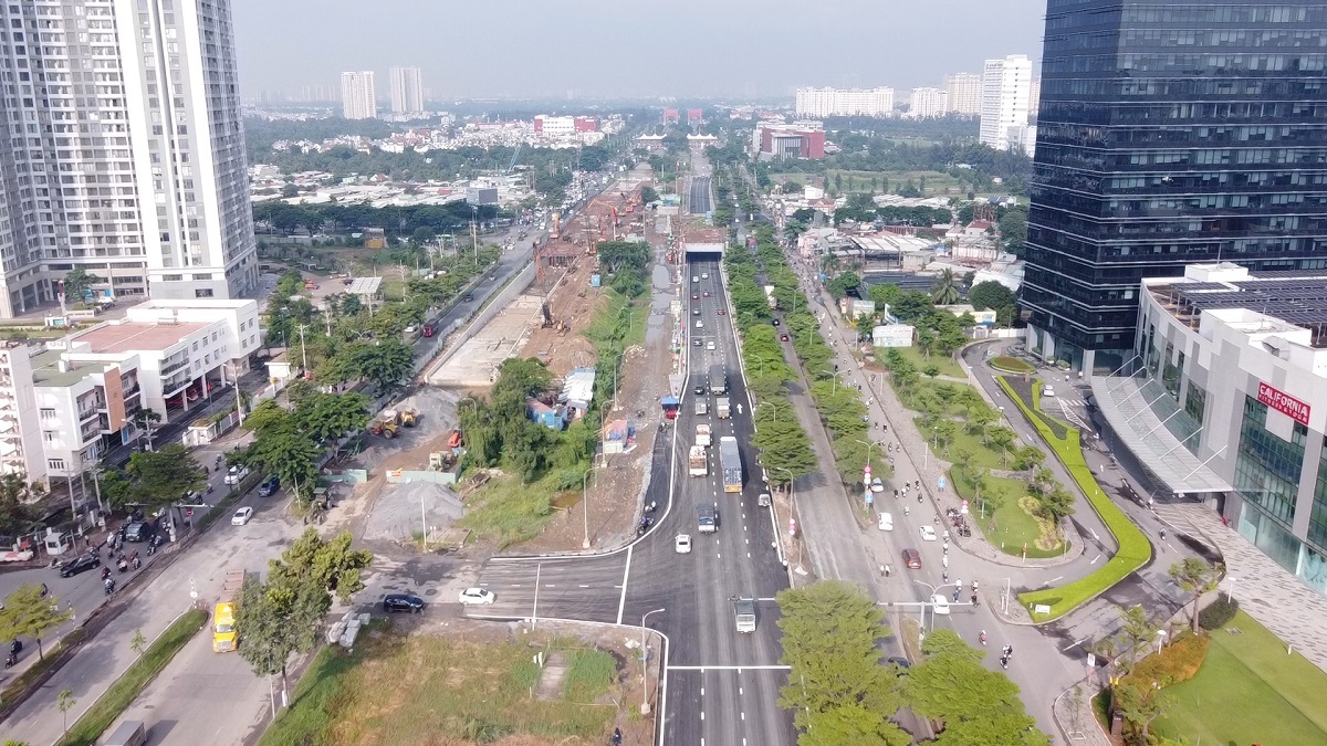 Thông xe nhánh hầm chui HC2 nút giao thông Nguyễn Văn Linh - Nguyễn Hữu Thọ