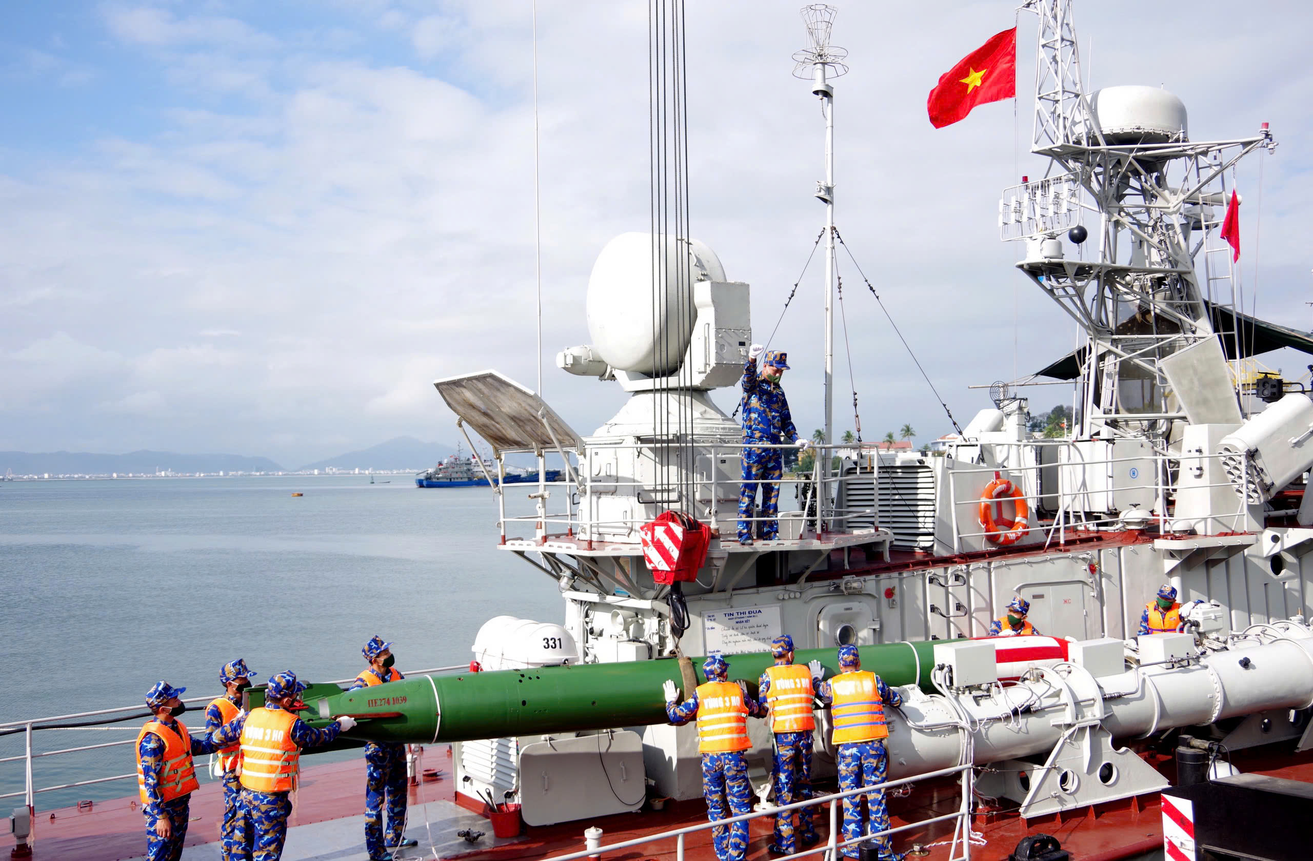 Vùng 3 Hải quân thi đua hoàn thành tốt nhiệm vụ