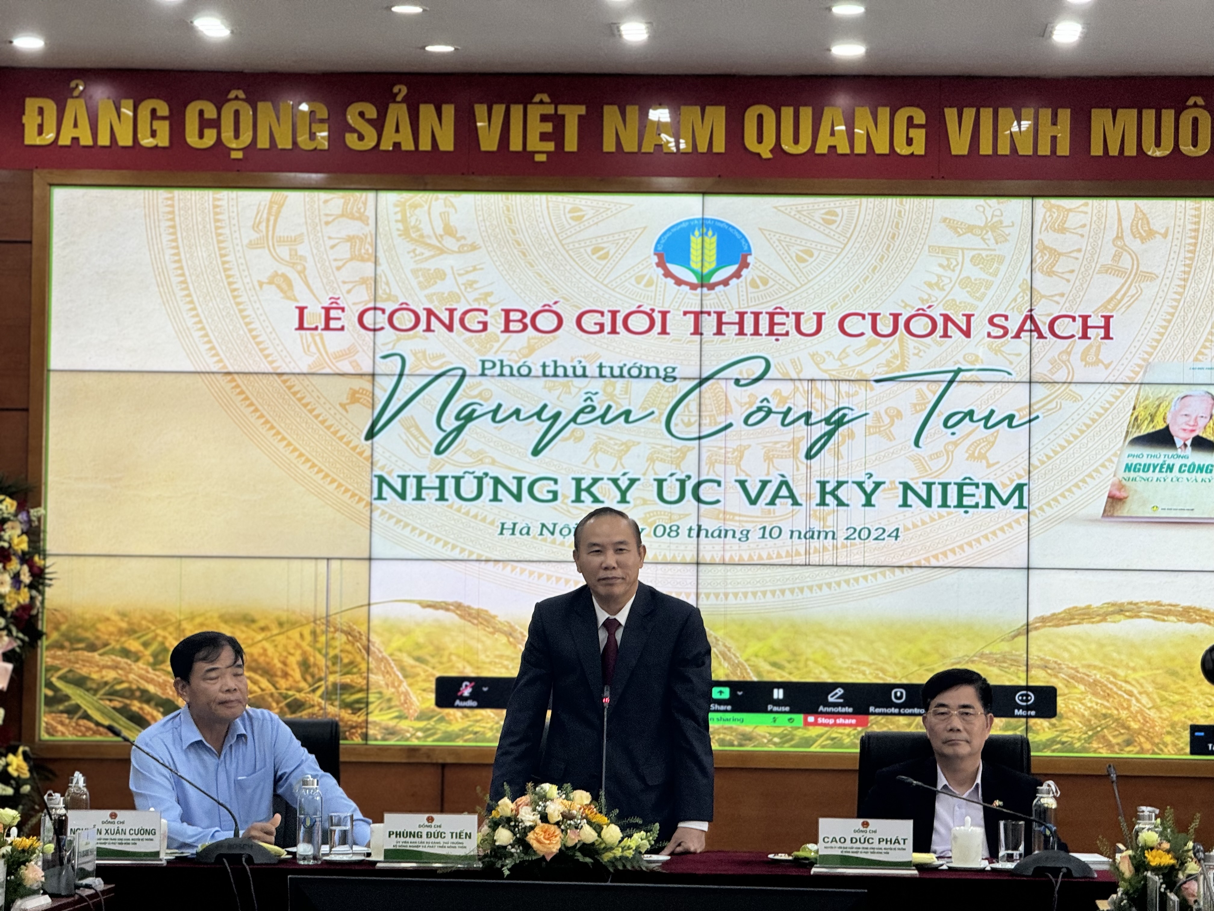 Ra mắt sách Phó Thủ tướng Nguyễn Công Tạn – Những ký ức và kỷ niệm
