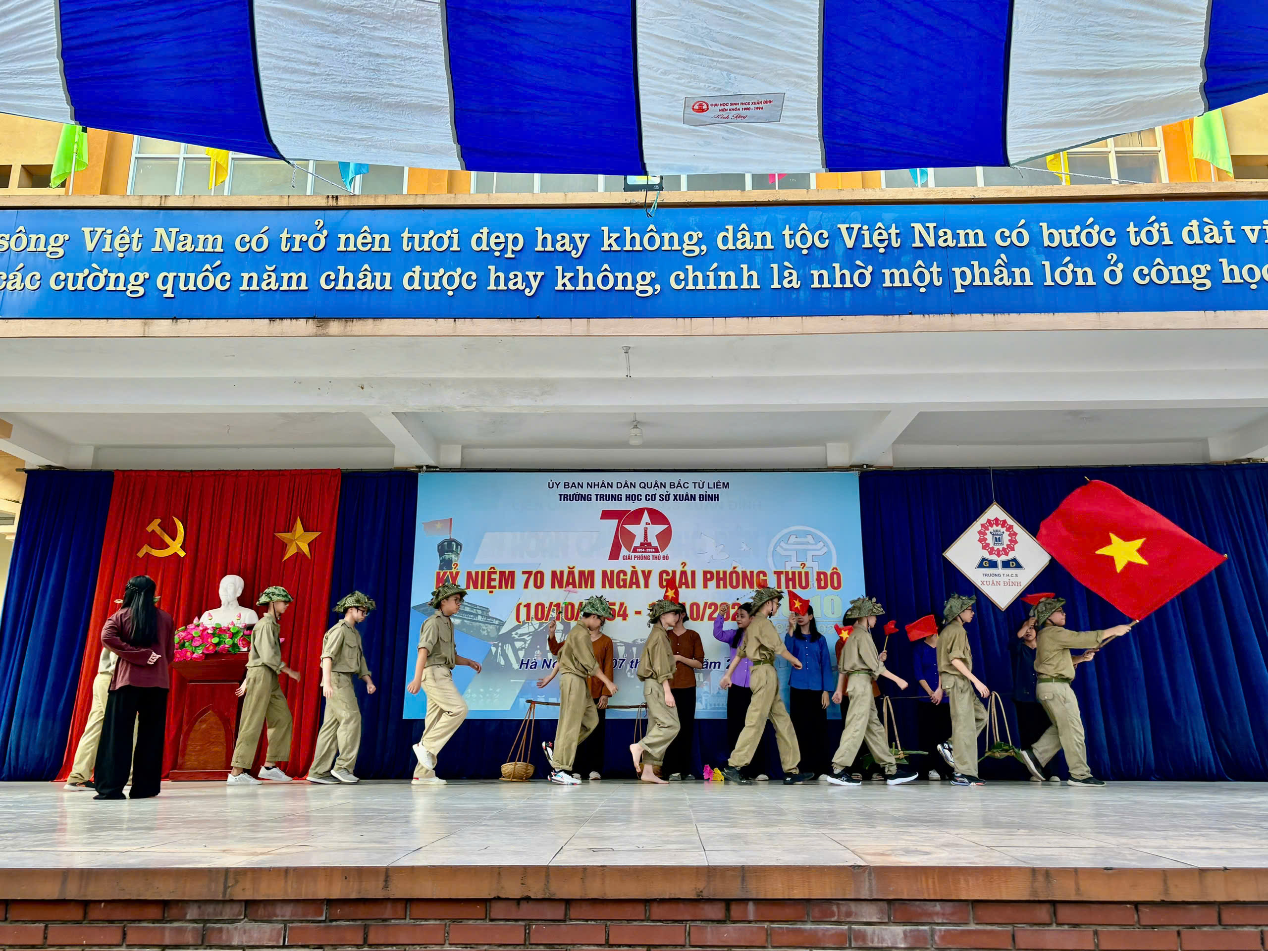 Dấu ấn thời gian - Kỉ niệm 70 năm ngày Giải phóng thủ đô tại Trường THCS Xuân Đỉnh