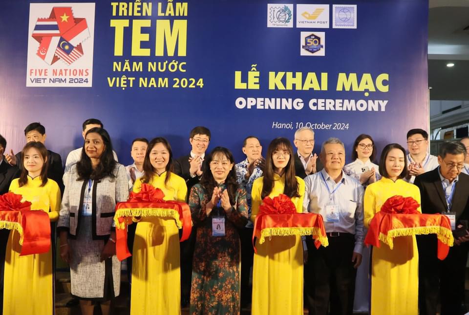 Lần đầu tiên Việt Nam đăng cai tổ chức triển lãm tem quy mô quốc tế