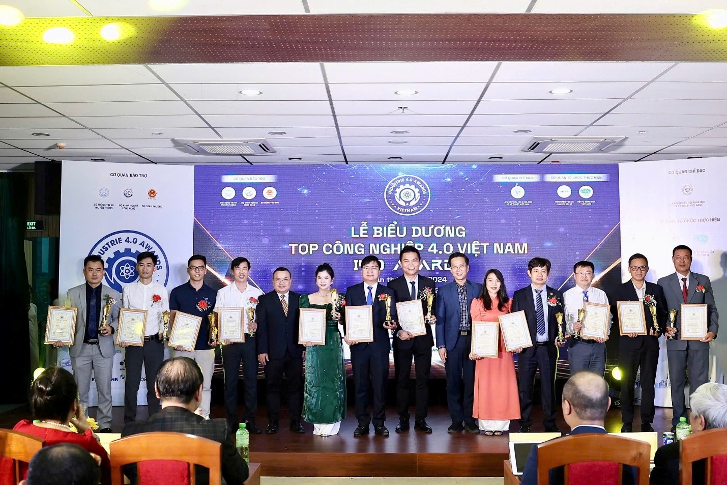 Biểu dương Top Công nghiệp 4 0 Việt Nam 2024