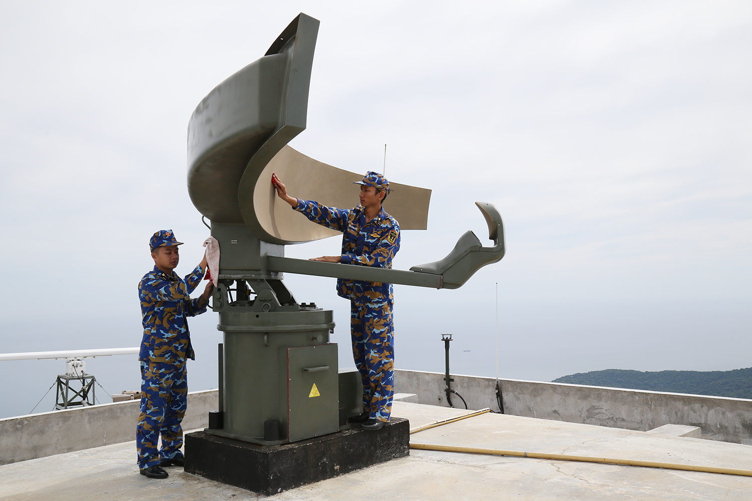 Sát hạch của những người canh biển