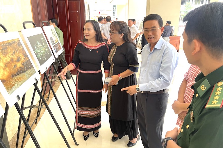 Đặc điểm dân cư và thành phần dân tộc- Cơ sở để phát triển nguồn nhân lưc cho Đắk Lắk