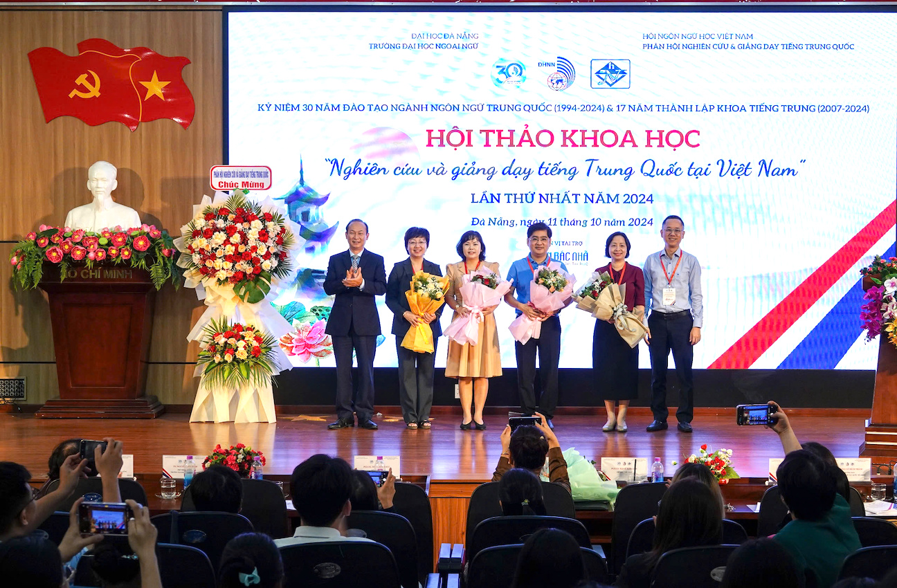 “Nghiên cứu và giảng dạy tiếng Trung Quốc Xu hướng trên thế giới và thực tiễn tại Việt Nam”