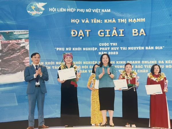 Giúp bà con Tây Bắc tiêu thụ nông sản trên các nền tảng mạng xã hội