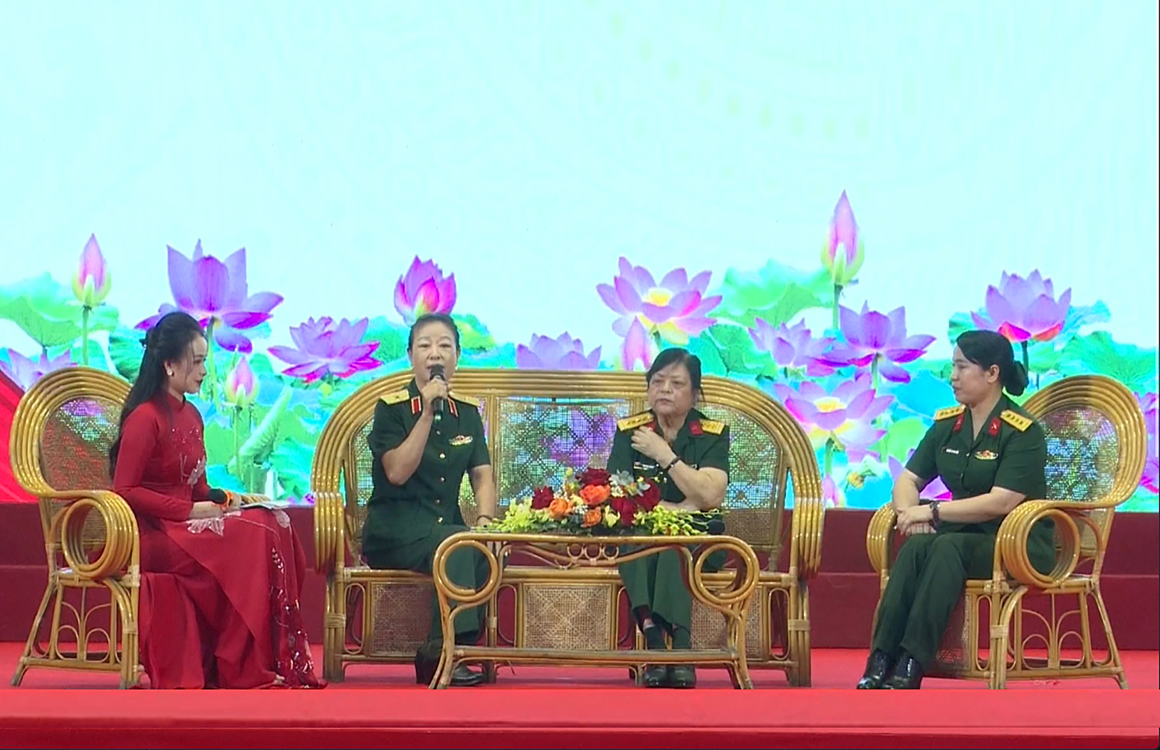 Tạo điều kiện tốt nhất để phụ nữ Quân đội cống hiến