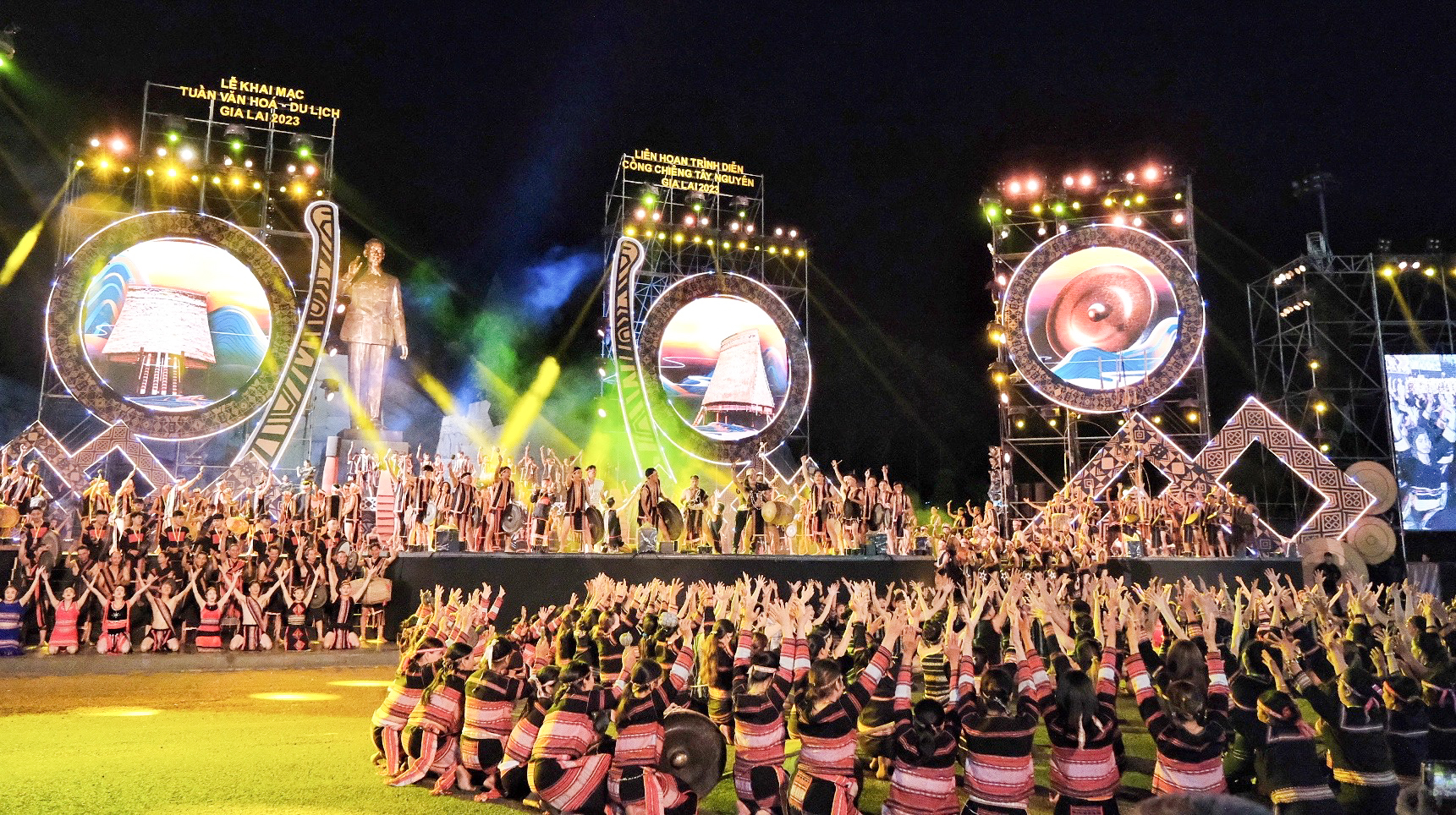 Màn đồng diễn cồng chiêng Tây Nguyên ở Gia Lai xác lập kỷ lục Việt Nam