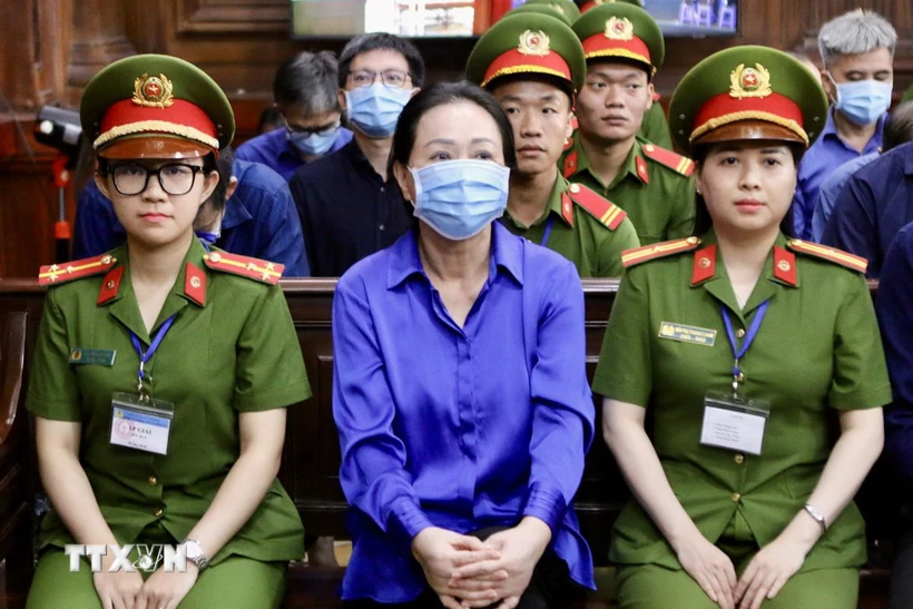 Xét xử vụ Vạn Thịnh Phát giai đoạn 2 Bị cáo Trương Mỹ Lan nhận án tù chung thân