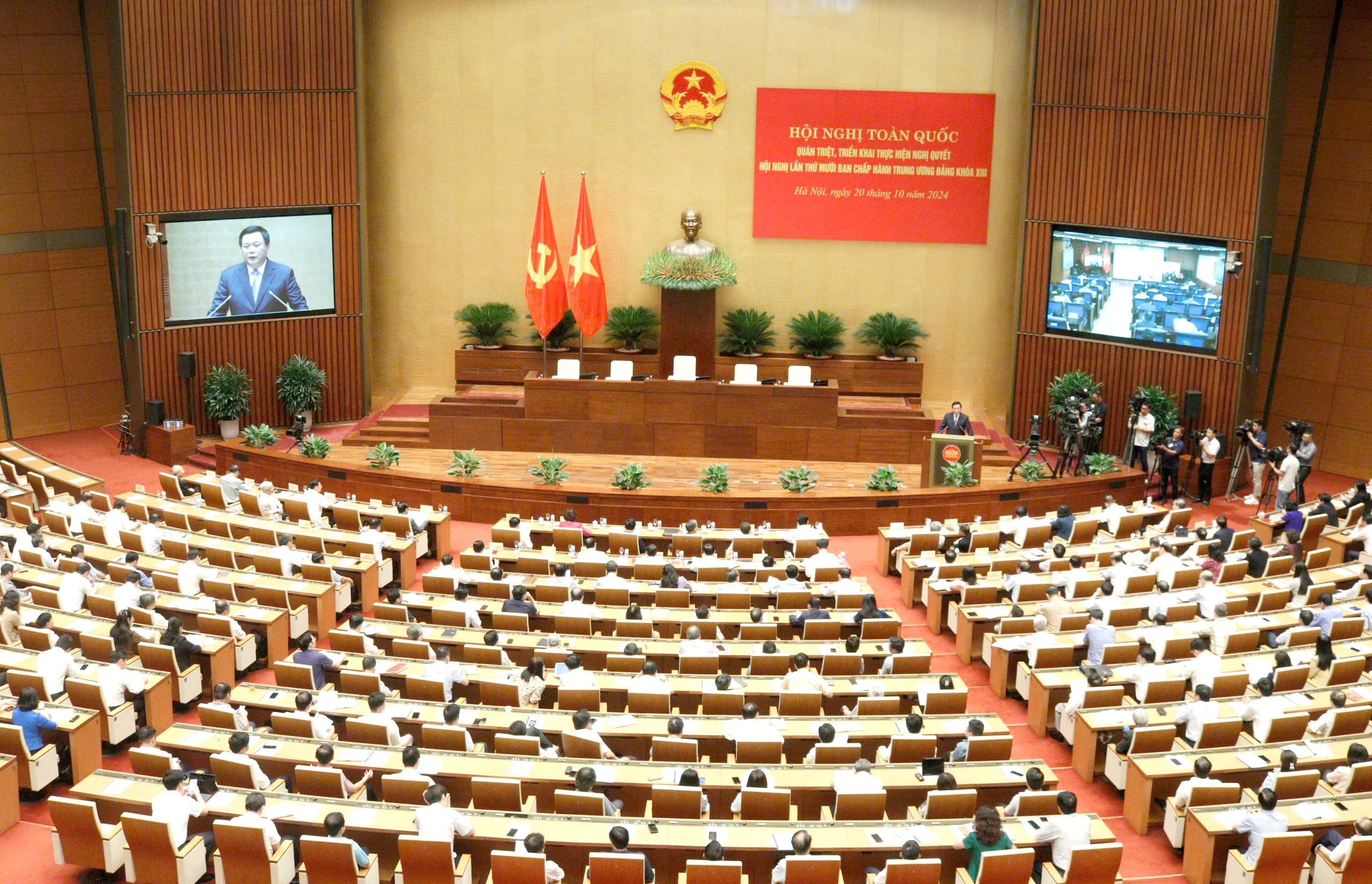 Hoàn thiện bước đi, tìm con đường ngắn nhất đưa đất nước bước vào kỷ nguyên mới, kỷ nguyên vươn mình