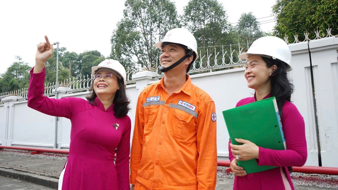 Phụ nữ EVNSPC Trách nhiệm - Trí tuệ - Đảm đang - Thanh lịch