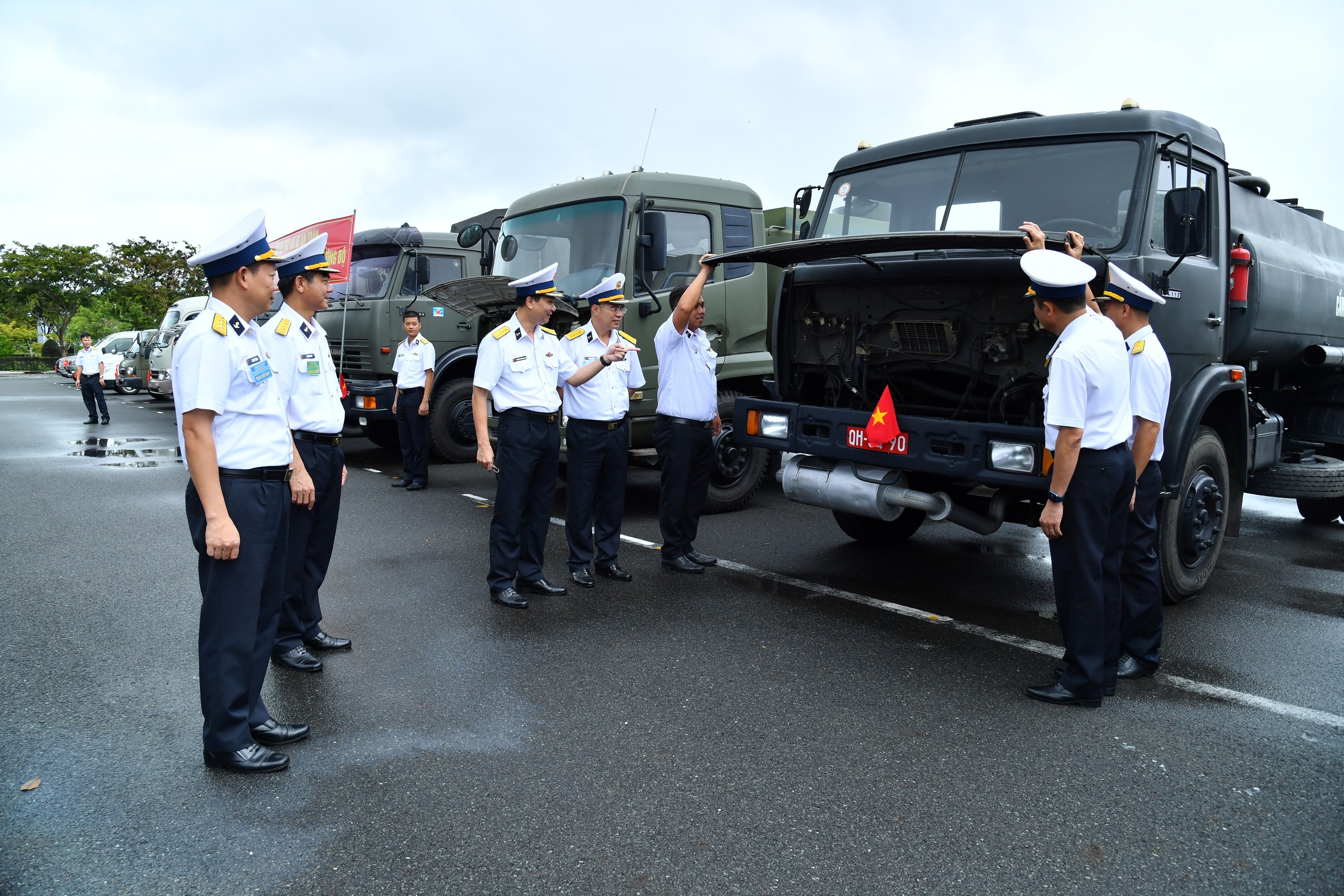 Lữ đoàn 167 Vùng 2 Hải quân khai mạc các hội thi chuyên ngành
