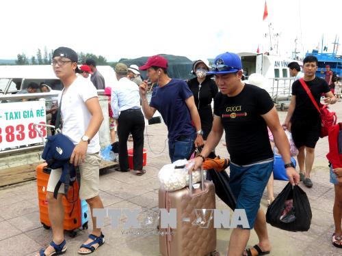 Chủ động ứng phó bão Trami Tạm dừng hoạt động tuyến vận tải khách Sa Kỳ - Lý Sơn