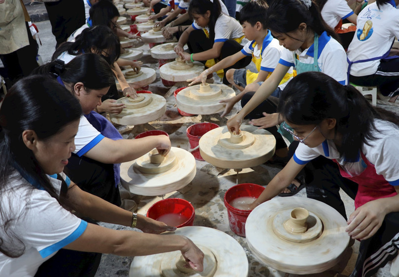 “Mẹ đỡ đầu” của gần 31 000 trẻ mồ côi