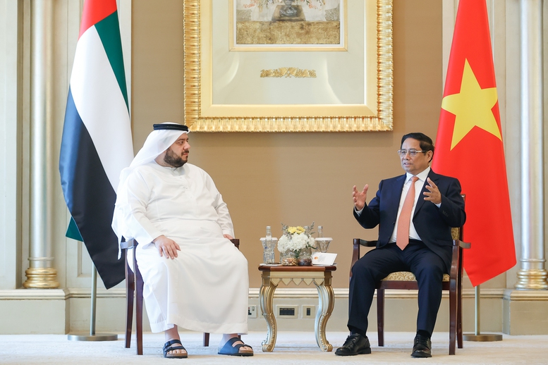 Thủ tướng đề nghị UAE hỗ trợ xây dựng các trung tâm tài chính quốc tế tại Việt Nam