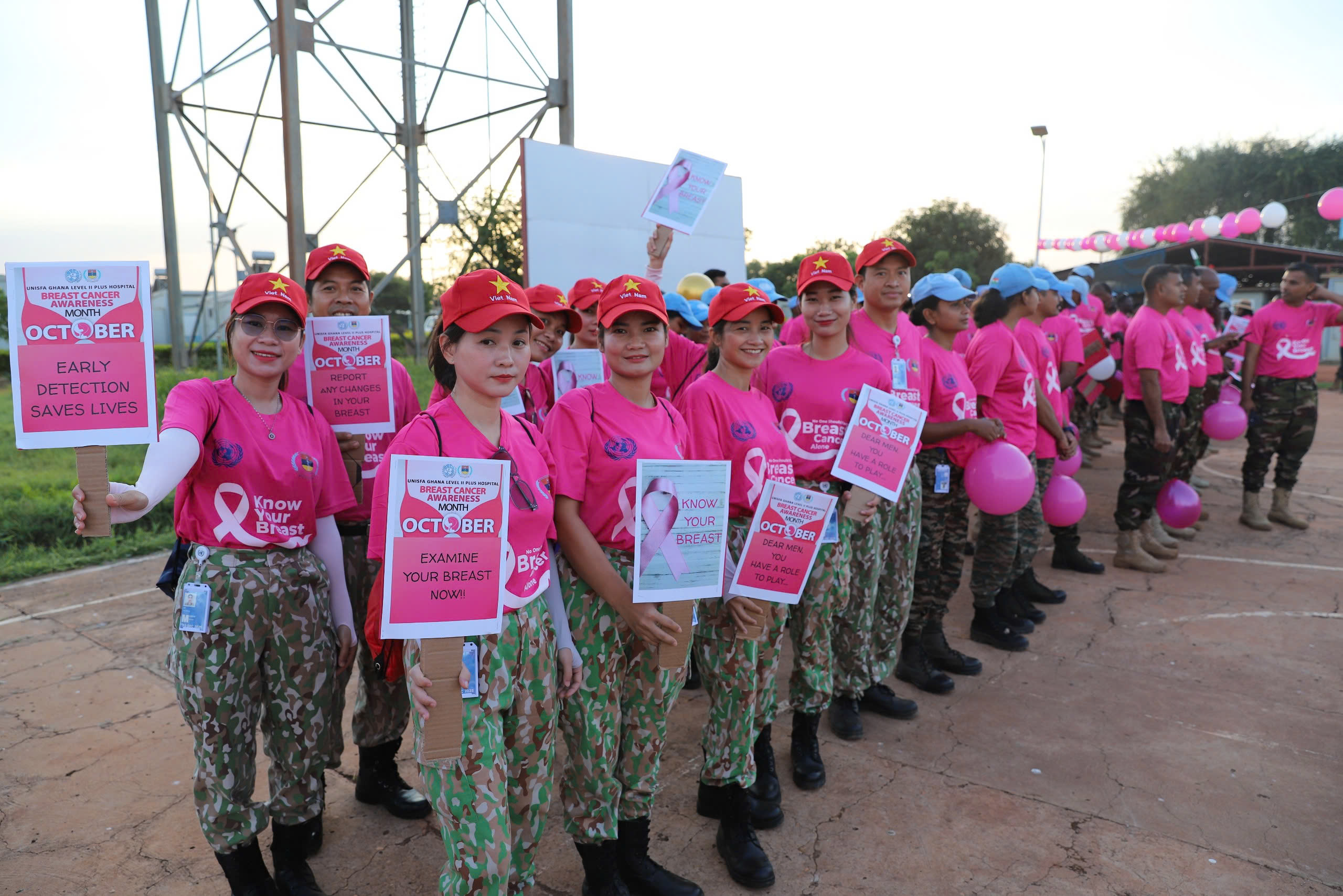 Công binh Việt Nam tại Abyei nâng cao nhận thức về ung thư vú