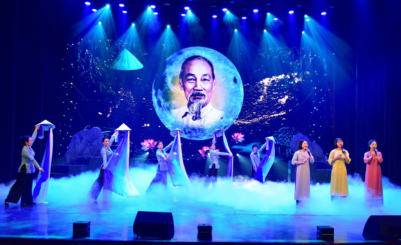 Phụ nữ Bộ Tư lệnh Bảo vệ Lăng Chủ tịch Hồ Chí Minh góp phần gìn giữ những làn điệu hát ru, hát dân ca