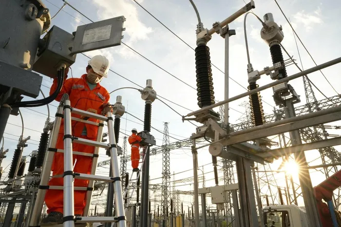 EVNSPC Đưa vào vận hành đường dây 110kV đấu trạm biến áp 220kV Vĩnh Hảo, Bình Thuận