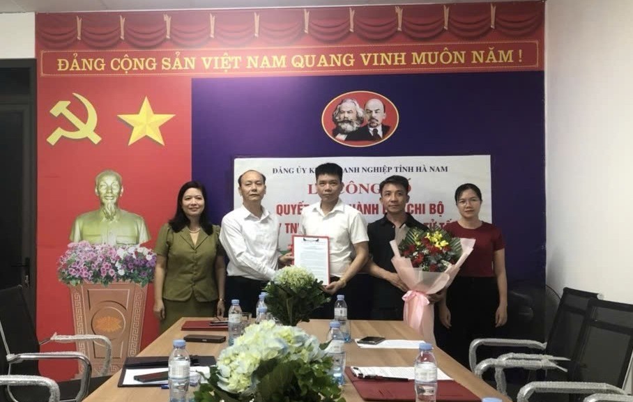 Hà Nam Nâng cao năng lực lãnh đạo, sức chiến đấu của tổ chức cơ sở đảng trong các DNNN
