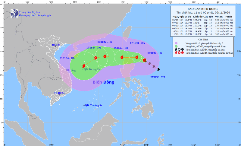 Bão Yinxing mạnh cấp 13, sắp vào Biển Đông