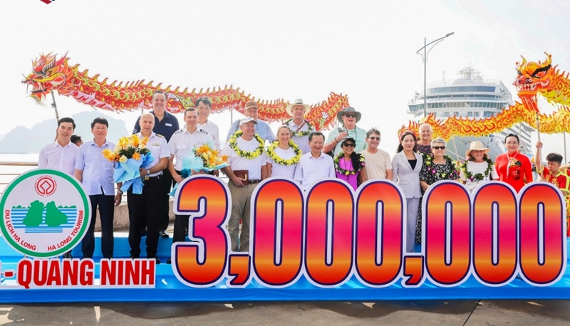 Quảng Ninh đón trên 3 triệu lượt du khách quốc tế trong 10 tháng