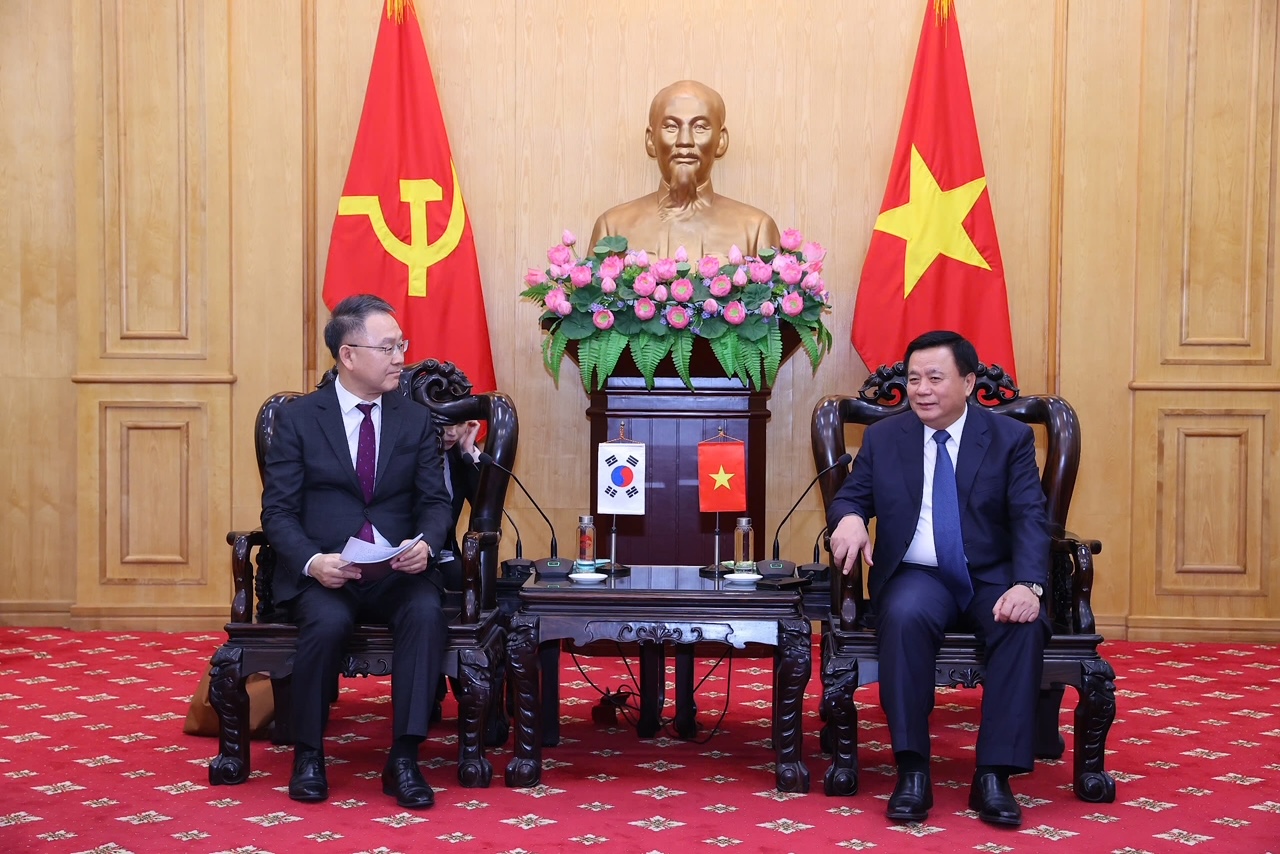 Tăng cường hợp tác giữa Học viện Chính trị quốc gia Hồ Chí Minh và Viện Phát triển và Nguồn nhân lực quốc gia Hàn Quốc